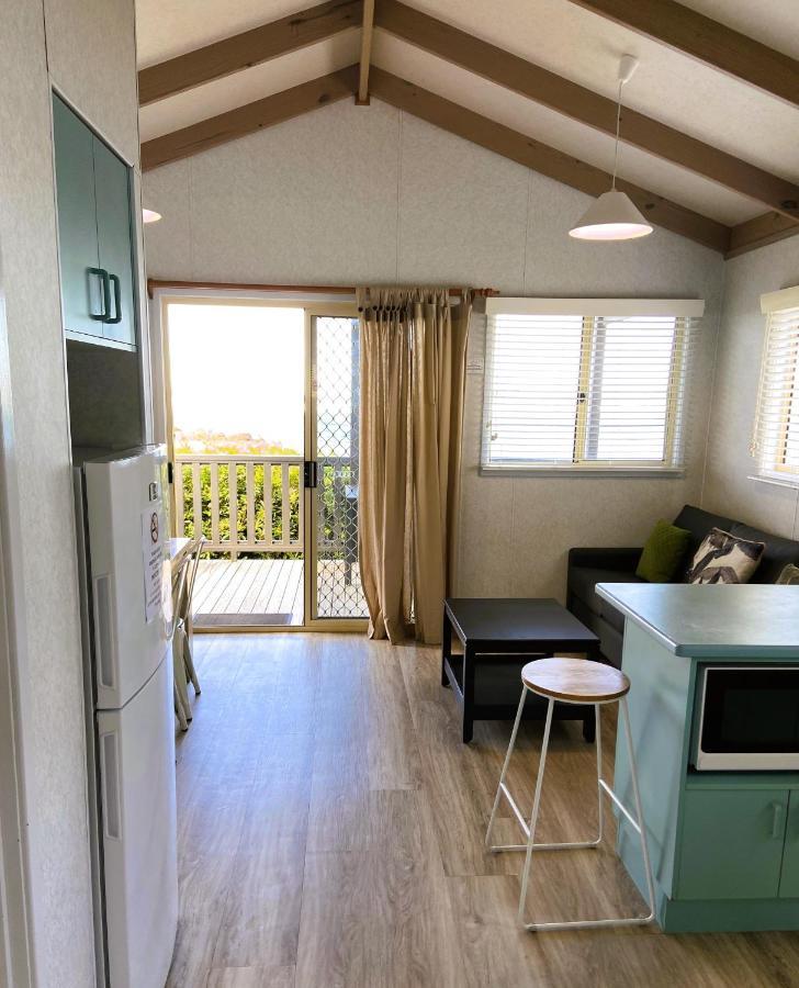 Tuross Beach Cabins & Campsites ทูรอสเฮดส์ ภายนอก รูปภาพ