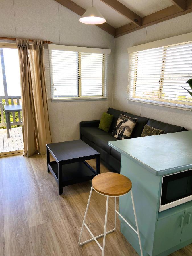 Tuross Beach Cabins & Campsites ทูรอสเฮดส์ ภายนอก รูปภาพ
