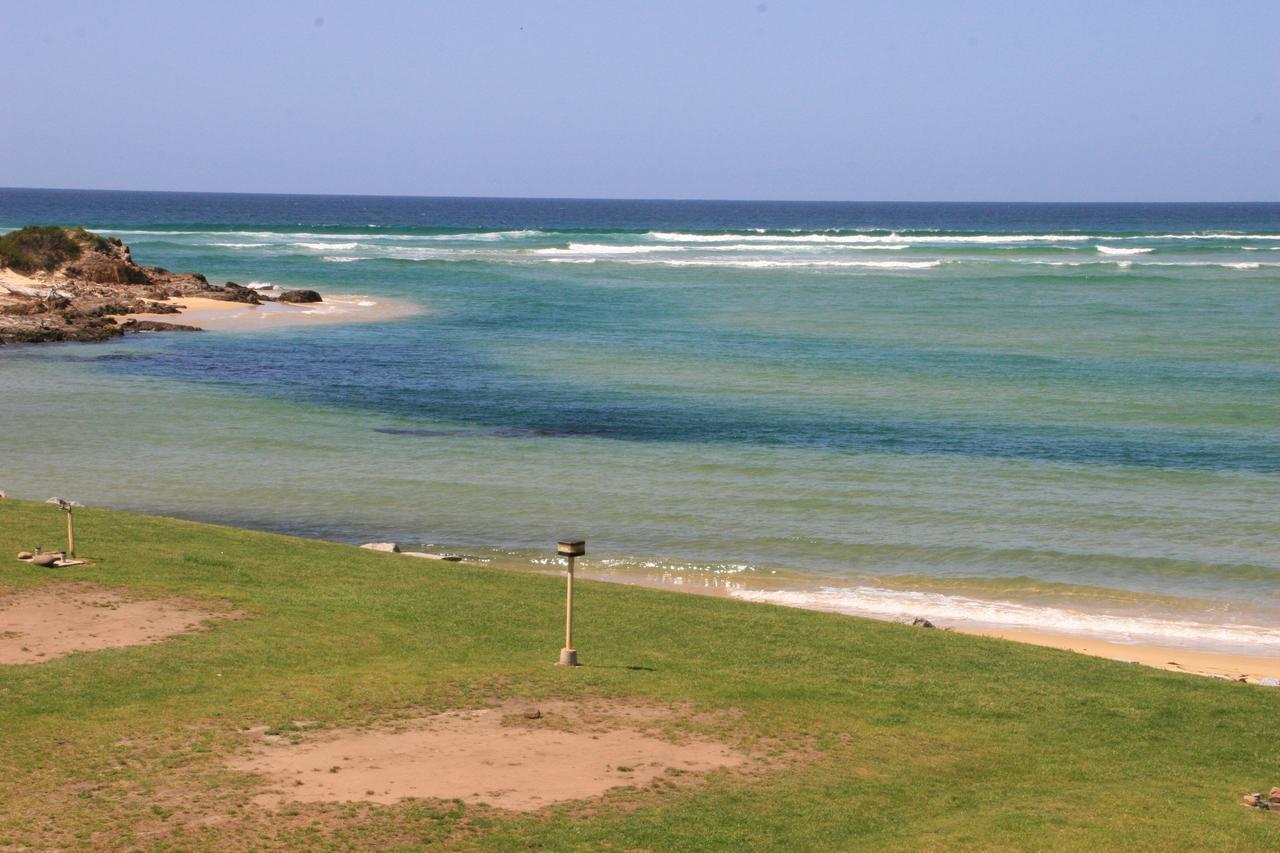 Tuross Beach Cabins & Campsites ทูรอสเฮดส์ ภายนอก รูปภาพ