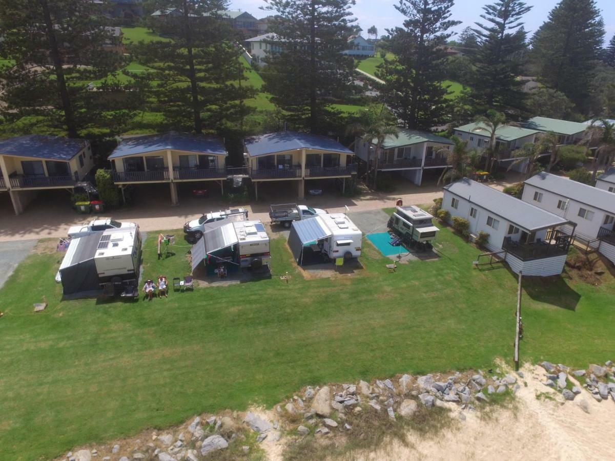 Tuross Beach Cabins & Campsites ทูรอสเฮดส์ ภายนอก รูปภาพ